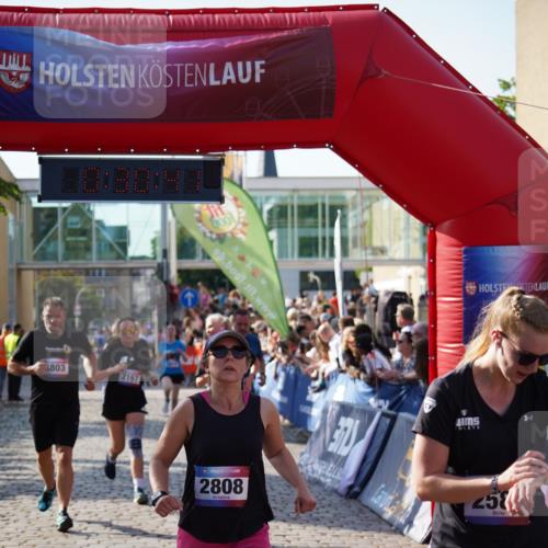 13.06.2025 - Holstenköstenlauf Felixshl http://msf.ph/oto/7931847 13.06.2025 18:00:43 Laufen 2166, 2167, 2339, 2375, 2427, 2432, 2614, 2808, 3285, 3803 meine-sportfotos.de