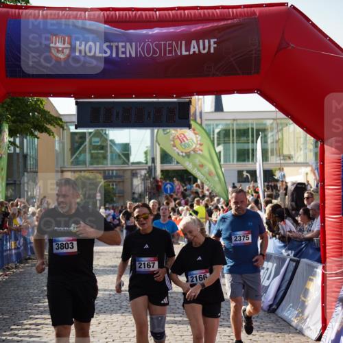 13.06.2025 - Holstenköstenlauf Felixshl http://msf.ph/oto/7931858 13.06.2025 18:00:45 Laufen 2166, 2167, 2375, 2427, 2432, 2614, 2808, 3285, 3803 meine-sportfotos.de