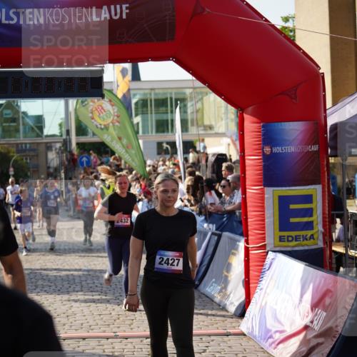 13.06.2025 - Holstenköstenlauf Felixshl http://msf.ph/oto/7931896 13.06.2025 18:00:50 Laufen 2413, 2427, 2432, 2557, 2614, 2811, 2887, 3101, 3956 meine-sportfotos.de