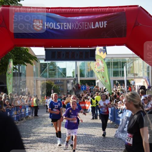 13.06.2025 - Holstenköstenlauf Felixshl http://msf.ph/oto/7931908 13.06.2025 18:00:53 Laufen 2413, 2432, 2557, 2811, 2887, 3101, 3201, 3261, 3956 meine-sportfotos.de