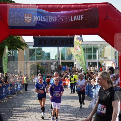13.06.2025 - Holstenköstenlauf Felixshl http://msf.ph/oto/7931912 13.06.2025 18:00:53 Laufen 2413, 2432, 2557, 2811, 2887, 3101, 3201, 3261, 3956 meine-sportfotos.de