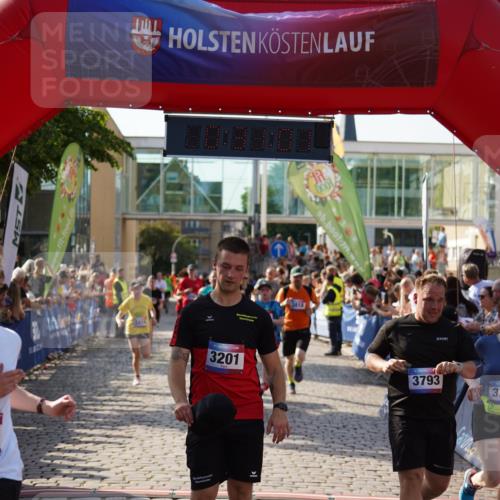 13.06.2025 - Holstenköstenlauf Felixshl http://msf.ph/oto/7931955 13.06.2025 18:01:02 Laufen 2413, 2419, 2496, 2785, 2871, 3201, 3256, 3261, 3298, 3713, 3723, 3733, 3793, 3818, 3819 meine-sportfotos.de