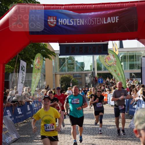 13.06.2025 - Holstenköstenlauf Felixshl http://msf.ph/oto/7931970 13.06.2025 18:01:06 Laufen 2419, 2455, 2470, 2496, 2740, 2785, 2871, 3256, 3298, 3713, 3723, 3733, 3793, 3818, 3819 meine-sportfotos.de