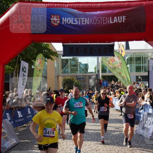 13.06.2025 - Holstenköstenlauf Felixshl http://msf.ph/oto/7931975 13.06.2025 18:01:06 Laufen 2419, 2455, 2470, 2496, 2740, 2785, 2871, 3256, 3298, 3713, 3723, 3733, 3793, 3818, 3819 meine-sportfotos.de