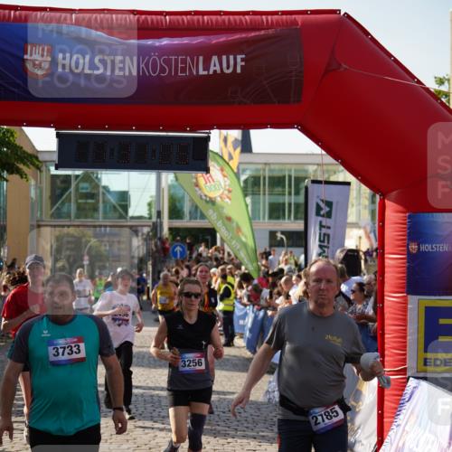 13.06.2025 - Holstenköstenlauf Felixshl http://msf.ph/oto/7931990 13.06.2025 18:01:08 Laufen 2419, 2455, 2470, 2496, 2740, 2785, 2853, 2871, 3256, 3298, 3713, 3733, 3818, 3819 meine-sportfotos.de