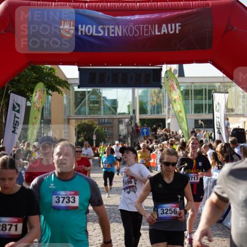 13.06.2025 - Holstenköstenlauf Felixshl http://msf.ph/oto/7931998 13.06.2025 18:01:09 Laufen 2419, 2455, 2470, 2496, 2505, 2740, 2785, 2853, 2871, 3256, 3267, 3269, 3298, 3713, 3733, 3818, 3909 meine-sportfotos.de