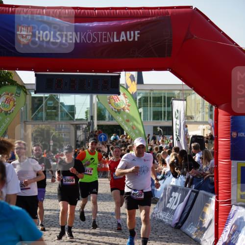 13.06.2025 - Holstenköstenlauf Felixshl http://msf.ph/oto/7932096 13.06.2025 18:01:16 Laufen 2470, 2505, 2740, 2796, 2814, 2853, 3267, 3269, 3273, 3608, 3814, 3909 meine-sportfotos.de