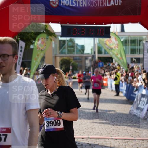 13.06.2025 - Holstenköstenlauf Felixshl http://msf.ph/oto/7932141 13.06.2025 18:01:19 Laufen 2505, 2796, 2814, 2816, 2842, 2853, 3267, 3269, 3273, 3608, 3814, 3909 meine-sportfotos.de