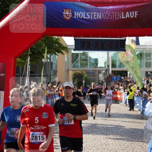 13.06.2025 - Holstenköstenlauf Felixshl http://msf.ph/oto/7932322 13.06.2025 18:01:35 Laufen 2288, 2425, 2815, 2890, 2894, 3023, 3197, 3585, 3711 meine-sportfotos.de