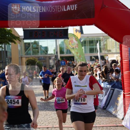 13.06.2025 - Holstenköstenlauf Felixshl http://msf.ph/oto/7932436 13.06.2025 18:01:47 Laufen 2231, 2232, 2238, 2252, 2454, 2856, 2890, 3579, 3646, 3710, 3822, 3900 meine-sportfotos.de
