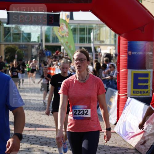 13.06.2025 - Holstenköstenlauf Felixshl http://msf.ph/oto/7932471 13.06.2025 18:01:54 Laufen 2005, 2068, 2231, 2232, 2238, 2252, 2279, 2856, 2920, 3121, 3579, 3618, 3726, 3800, 3900 meine-sportfotos.de