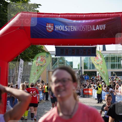 13.06.2025 - Holstenköstenlauf Felixshl http://msf.ph/oto/7932500 13.06.2025 18:01:56 Laufen 2005, 2068, 2279, 2435, 2916, 2920, 3121, 3579, 3617, 3618, 3726, 3752, 3800 meine-sportfotos.de