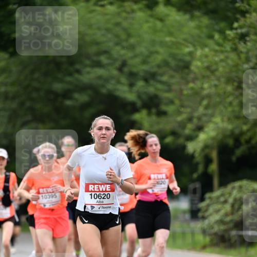 15.06.2025 - REWE Women's Run Dr. Thomas Lammeyer http://msf.ph/oto/7932513 15.06.2025 09:15:49 Laufen 10395, 10620 meine-sportfotos.de