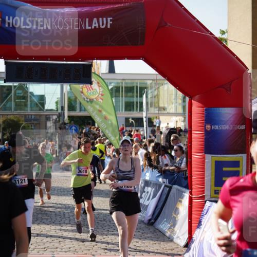 13.06.2025 - Holstenköstenlauf Felixshl http://msf.ph/oto/7932547 13.06.2025 18:02:00 Laufen 2005, 2068, 2279, 2435, 2916, 2920, 2998, 3121, 3161, 3617, 3618, 3726, 3752, 3800 meine-sportfotos.de