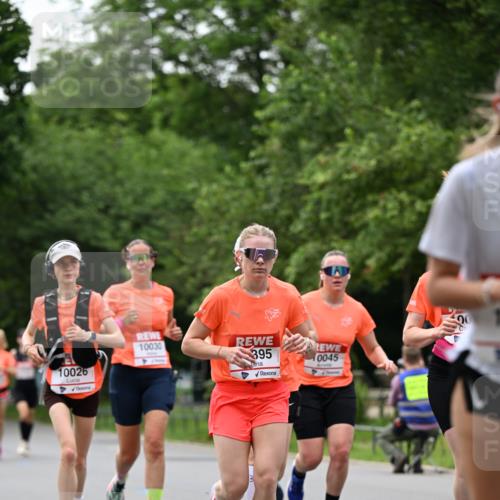 15.06.2025 - REWE Women's Run Dr. Thomas Lammeyer http://msf.ph/oto/7932552 15.06.2025 09:15:53 Laufen 10030, 10026, 395, 0045 meine-sportfotos.de