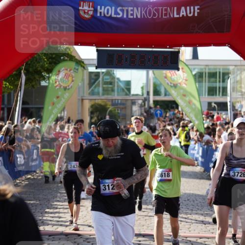 13.06.2025 - Holstenköstenlauf Felixshl http://msf.ph/oto/7932559 13.06.2025 18:02:02 Laufen 2005, 2279, 2435, 2916, 2920, 2998, 3121, 3161, 3296, 3617, 3618, 3726, 3752, 3800 meine-sportfotos.de