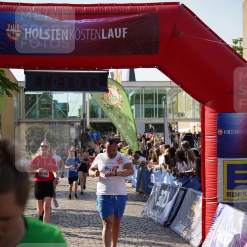13.06.2025 - Holstenköstenlauf Felixshl http://msf.ph/oto/7932610 13.06.2025 18:02:08 Laufen 2013, 2410, 2994, 2998, 3090, 3095, 3161, 3296, 3578, 3630, 3752, 3927 meine-sportfotos.de