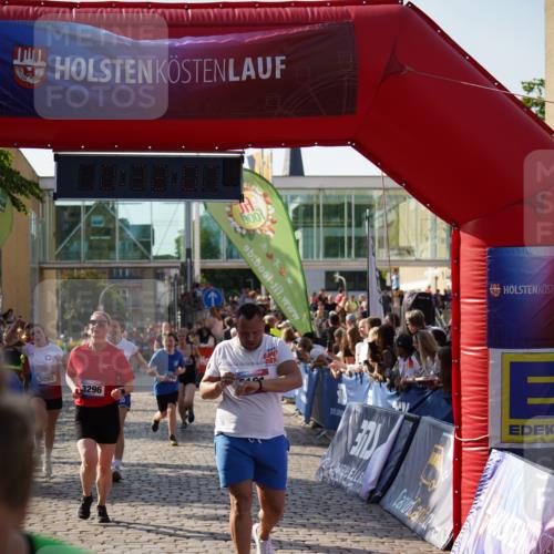 13.06.2025 - Holstenköstenlauf Felixshl http://msf.ph/oto/7932616 13.06.2025 18:02:08 Laufen 2013, 2410, 2994, 2998, 3090, 3095, 3161, 3296, 3578, 3630, 3752, 3927 meine-sportfotos.de