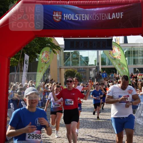 13.06.2025 - Holstenköstenlauf Felixshl http://msf.ph/oto/7932646 13.06.2025 18:02:10 Laufen 2010, 2013, 2410, 2994, 2998, 3090, 3095, 3161, 3296, 3578, 3606, 3630, 3927 meine-sportfotos.de