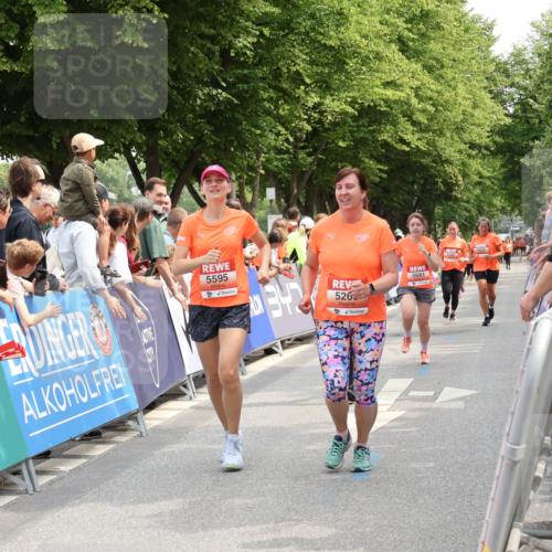 15.06.2025 - REWE Women's Run Strokosch-Dieckow http://msf.ph/oto/7932745 15.06.2025 11:04:31 Ziel 5007, 5018, 5268, 5595, 5681 meine-sportfotos.de