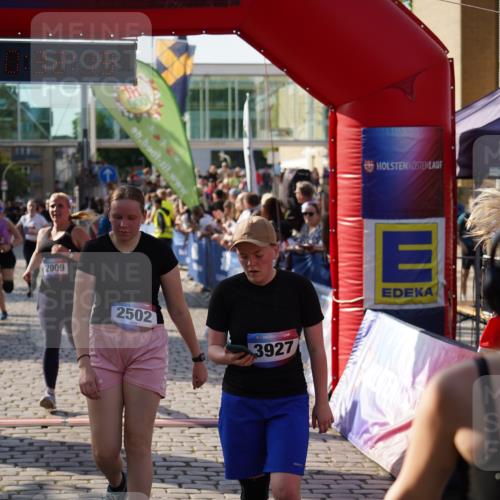 13.06.2025 - Holstenköstenlauf Felixshl http://msf.ph/oto/7932828 13.06.2025 18:02:20 Laufen 2009, 2010, 2449, 2502, 2679, 3000, 3046, 3078, 3141, 3310, 3606, 3635, 3807, 3927 meine-sportfotos.de