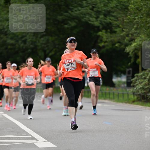 15.06.2025 - REWE Women's Run Dr. Thomas Lammeyer http://msf.ph/oto/7932831 15.06.2025 09:16:21 Laufen 10121, 10777 meine-sportfotos.de