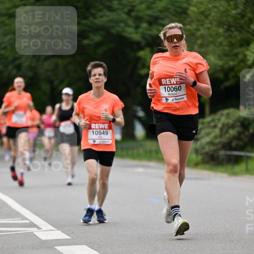 15.06.2025 - REWE Women's Run Dr. Thomas Lammeyer http://msf.ph/oto/7932999 15.06.2025 09:16:37 Laufen 10549, 7248, 10060 meine-sportfotos.de