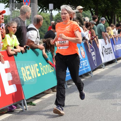 15.06.2025 - REWE Women's Run Strokosch-Dieckow http://msf.ph/oto/7933006 15.06.2025 11:05:20 Ziel 5116, 5202, 5223, 5224, 5321, 5346, 5347, 5639, 5690 meine-sportfotos.de