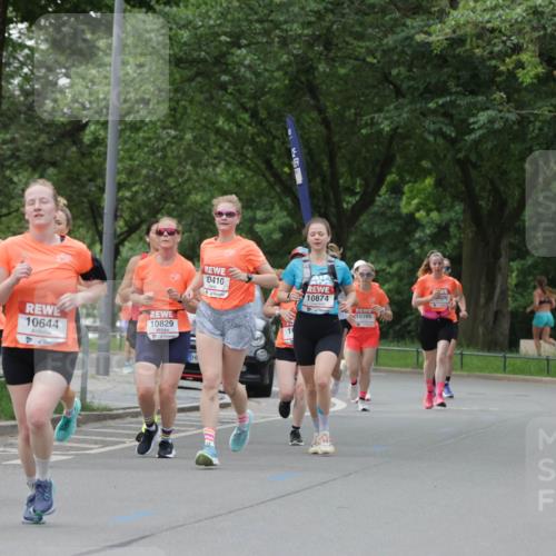 15.06.2025 - REWE Women's Run Jannik Wohlers http://msf.ph/oto/7933069 15.06.2025 08:23:53 Laufen 10158, 10644, 10829, 10410, 10874, 10395 meine-sportfotos.de