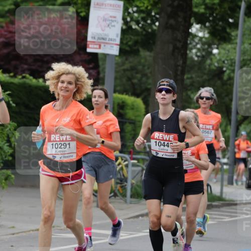 15.06.2025 - REWE Women's Run Jannik Wohlers http://msf.ph/oto/7933127 15.06.2025 08:24:11 Laufen 15, 2025, 10771, 10291, 1044, 1964, 0567 meine-sportfotos.de