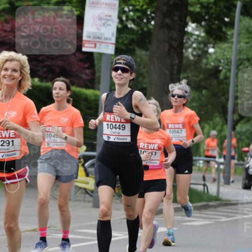 15.06.2025 - REWE Women's Run Jannik Wohlers http://msf.ph/oto/7933141 15.06.2025 08:24:12 Laufen 10291, 1045, 15, 2025, 10449, 1211, 1964, 10567 meine-sportfotos.de