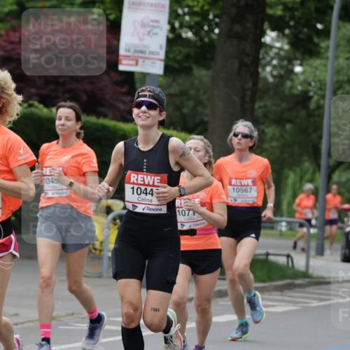 15.06.2025 - REWE Women's Run Jannik Wohlers http://msf.ph/oto/7933144 15.06.2025 08:24:12 Laufen 10291, 15, 2825, 1045, 1044, 107, 1964, 10567 meine-sportfotos.de