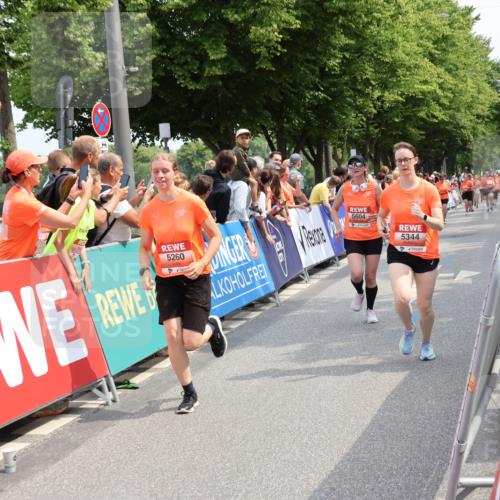 15.06.2025 - REWE Women's Run Strokosch-Dieckow http://msf.ph/oto/7933166 15.06.2025 11:05:37 Ziel 5089, 5103, 5216, 5260, 5275, 5344, 5431, 5439, 5440, 5444, 5477, 5544, 5604 meine-sportfotos.de