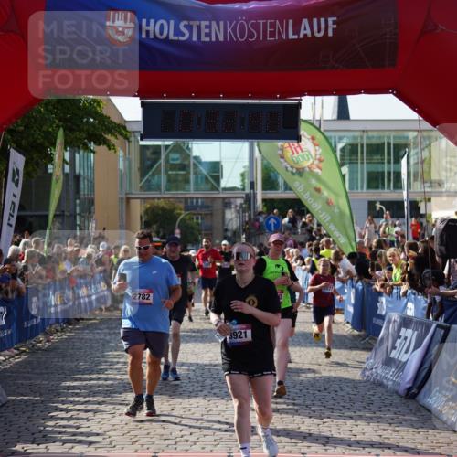 13.06.2025 - Holstenköstenlauf Felixshl http://msf.ph/oto/7933177 13.06.2025 18:02:49 Laufen 2484, 2562, 2782, 2975, 3257, 3290, 3295, 3610, 3664, 3665, 3817, 3921, 3947, 3977 meine-sportfotos.de