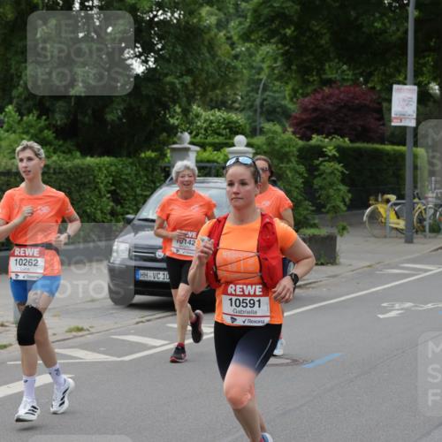 15.06.2025 - REWE Women's Run Jannik Wohlers http://msf.ph/oto/7933188 15.06.2025 08:24:30 Laufen 10262, 142, 10, 10591 meine-sportfotos.de