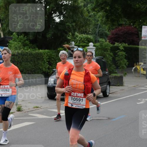15.06.2025 - REWE Women's Run Jannik Wohlers http://msf.ph/oto/7933195 15.06.2025 08:24:30 Laufen 10262, 10591 meine-sportfotos.de