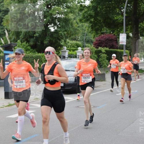 15.06.2025 - REWE Women's Run Jannik Wohlers http://msf.ph/oto/7933222 15.06.2025 08:24:43 Laufen 10566, 10692, 10113, 10203 meine-sportfotos.de