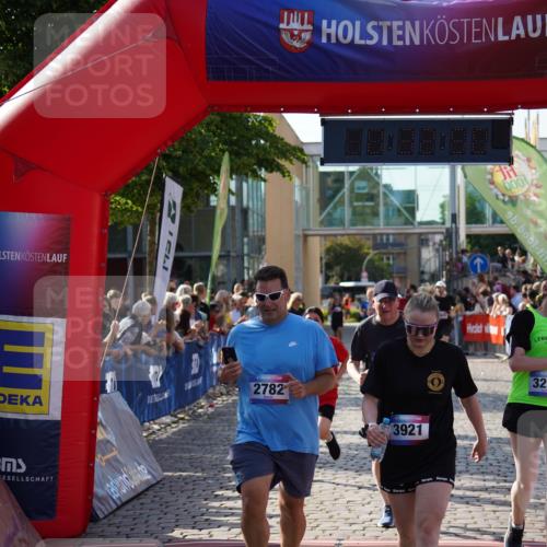 13.06.2025 - Holstenköstenlauf Felixshl http://msf.ph/oto/7933236 13.06.2025 18:02:51 Laufen 2484, 2562, 2782, 2975, 3018, 3257, 3290, 3295, 3610, 3664, 3665, 3817, 3921, 3977 meine-sportfotos.de