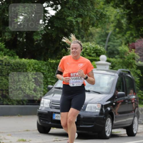 15.06.2025 - REWE Women's Run Jannik Wohlers http://msf.ph/oto/7933248 15.06.2025 08:24:48 Laufen 10851 meine-sportfotos.de