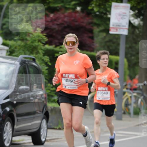 15.06.2025 - REWE Women's Run Jannik Wohlers http://msf.ph/oto/7933281 15.06.2025 08:24:51 Laufen 10060, 10549 meine-sportfotos.de