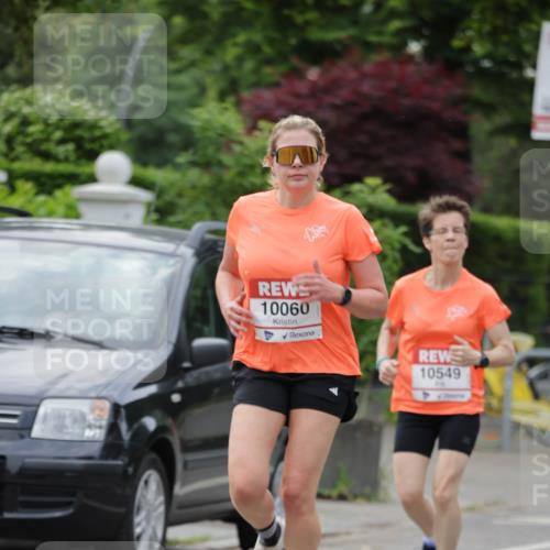 15.06.2025 - REWE Women's Run Jannik Wohlers http://msf.ph/oto/7933296 15.06.2025 08:24:51 Laufen 10060, 10549 meine-sportfotos.de