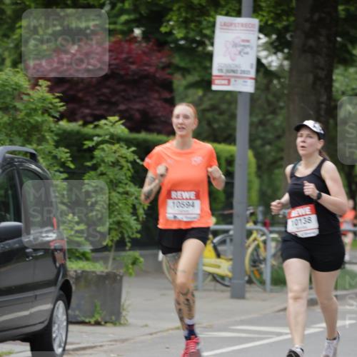 15.06.2025 - REWE Women's Run Jannik Wohlers http://msf.ph/oto/7933328 15.06.2025 08:24:54 Laufen 10594, 10138 meine-sportfotos.de