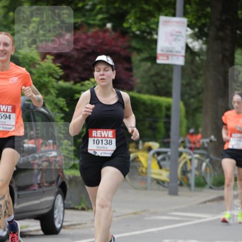 15.06.2025 - REWE Women's Run Jannik Wohlers http://msf.ph/oto/7933334 15.06.2025 08:24:55 Laufen 594, 10138 meine-sportfotos.de