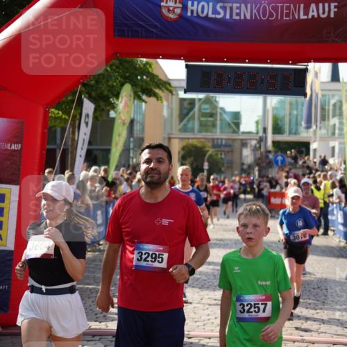 13.06.2025 - Holstenköstenlauf Felixshl http://msf.ph/oto/7933340 13.06.2025 18:02:58 Laufen 3018, 3150, 3257, 3295, 3300, 3664, 3665, 3949 meine-sportfotos.de