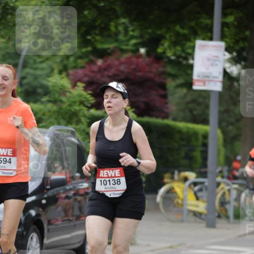 15.06.2025 - REWE Women's Run Jannik Wohlers http://msf.ph/oto/7933343 15.06.2025 08:24:56 Laufen 594, 10138 meine-sportfotos.de