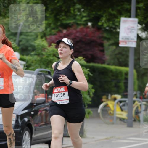 15.06.2025 - REWE Women's Run Jannik Wohlers http://msf.ph/oto/7933346 15.06.2025 08:24:56 Laufen 10138 meine-sportfotos.de