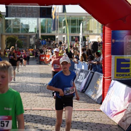 13.06.2025 - Holstenköstenlauf Felixshl http://msf.ph/oto/7933376 13.06.2025 18:03:00 Laufen 2104, 3018, 3150, 3257, 3295, 3300, 3664, 3665, 3949 meine-sportfotos.de