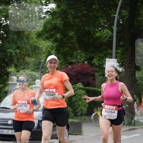 15.06.2025 - REWE Women's Run Jannik Wohlers http://msf.ph/oto/7933413 15.06.2025 08:25:02 Laufen 10, 10770, 10589, 10264 meine-sportfotos.de