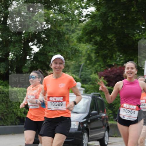 15.06.2025 - REWE Women's Run Jannik Wohlers http://msf.ph/oto/7933432 15.06.2025 08:25:03 Laufen 10589, 10264, 184 meine-sportfotos.de