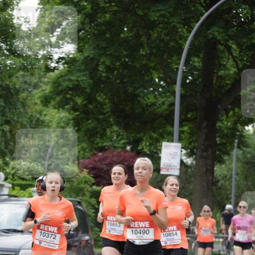 15.06.2025 - REWE Women's Run Jannik Wohlers http://msf.ph/oto/7933456 15.06.2025 08:25:14 Laufen 3, 10372, 10853, 10490, 10854 meine-sportfotos.de